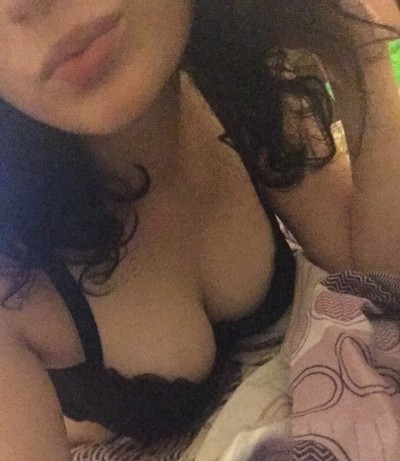 Дина, Г. Майский