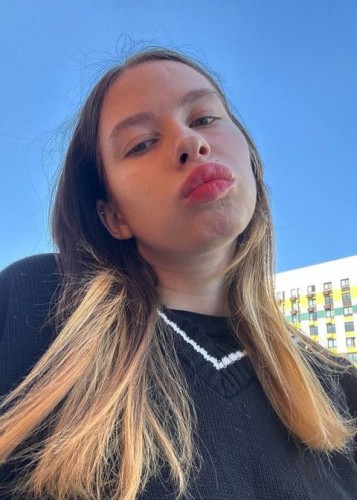 алекса, Г. Майский